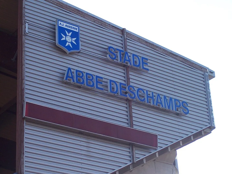 Stade de l'Abbé-Deschamps, stade de AJ Auxerre